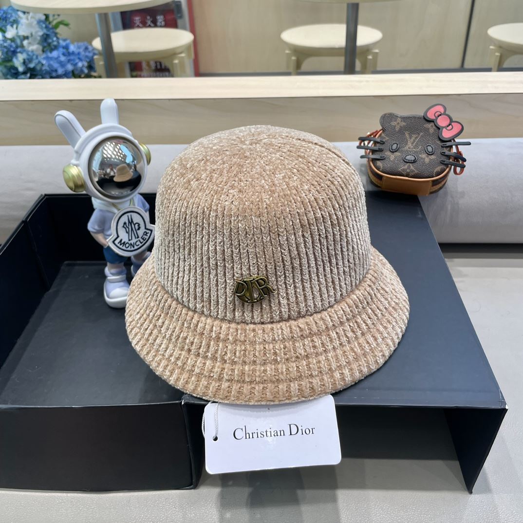 Christian Dior Caps